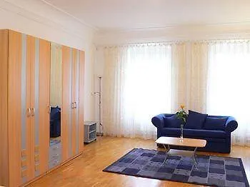 Charles Bridge Bed And Breakfast Praga