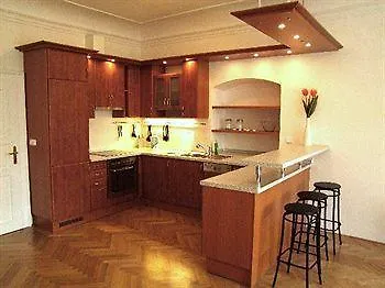 Charles Bridge Bed And Breakfast Praga